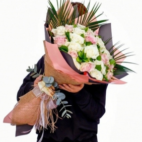  Kemer Flowers Order 25 Adet Pembe Beyaz Gül Şık Buket