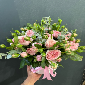  Flowers Kemer Kutuda Şık Pion Pembe Gül Aranjman