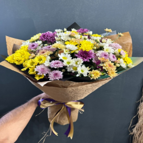  Kemer Flowers Delivery Şık Renkli Krizantem Buket