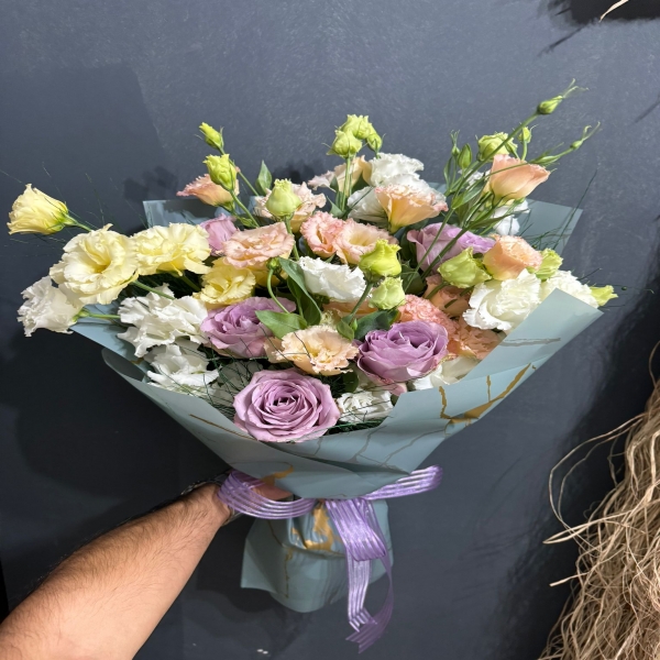  Kemer Flowers Order Şık Lisyantus Gül Buket